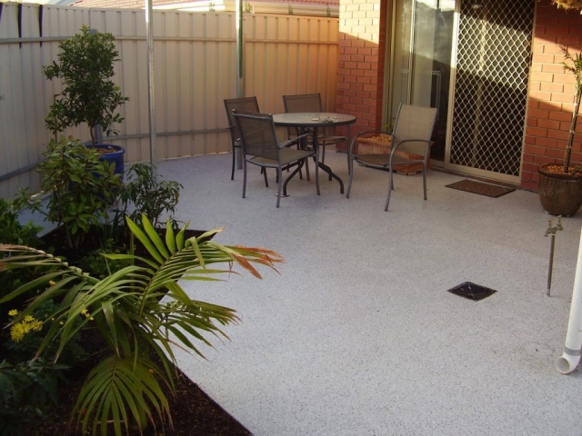 Concrete Resurfacing patio with Multiflake