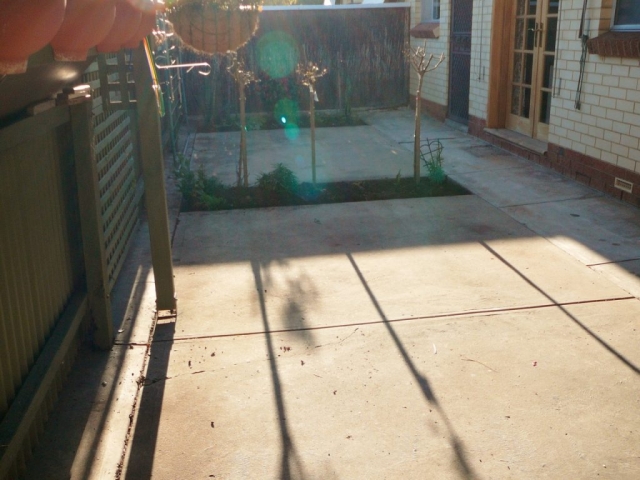 Concrete resurfacing, beige Multiflake