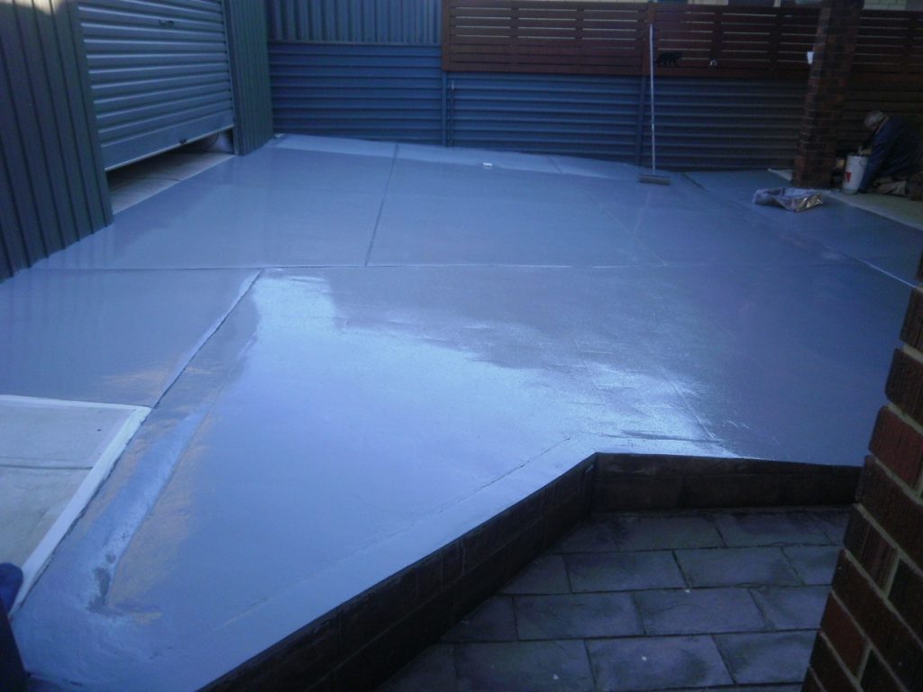 Concrete resurfacing, driveway painted, after