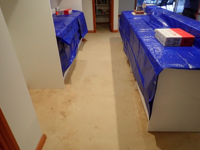 Concrete resurfacing: kitchen floor - Before