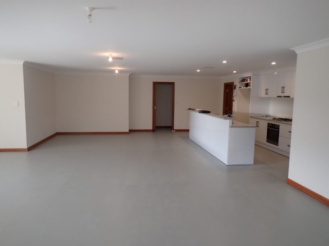 Concrete resurfacing: colour base coat