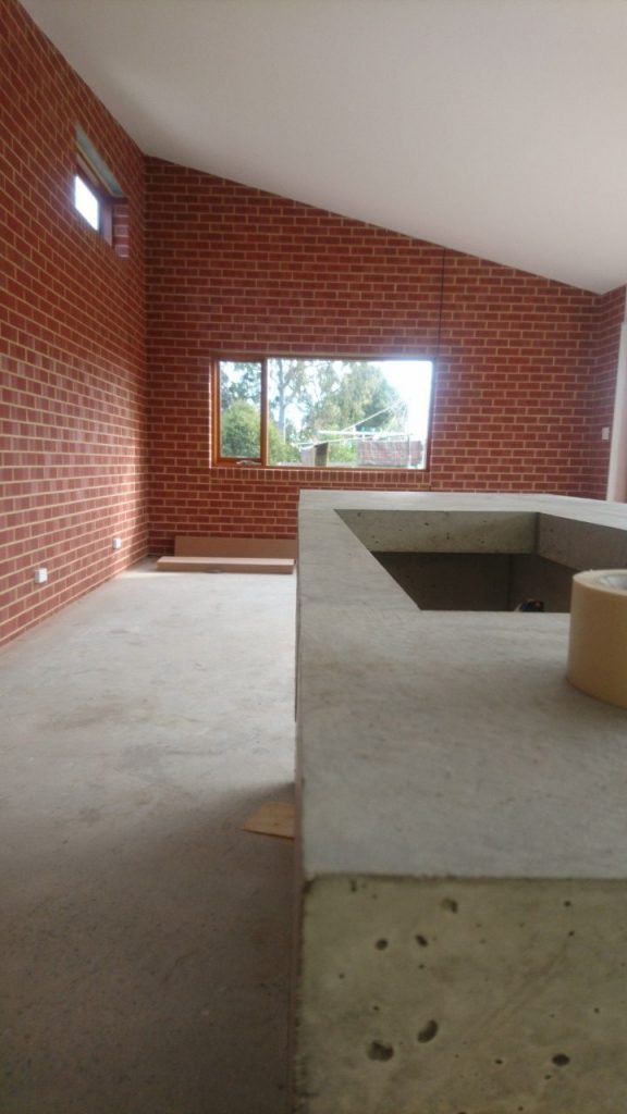 New concrete benchtop: Detail