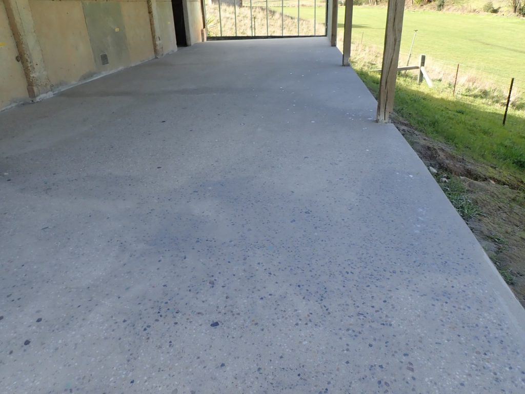 Concrete resurfacing: Concrete grinding